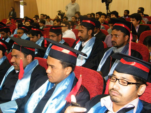 درخواست دانشجویان عراقی از آیت الله سیستانی