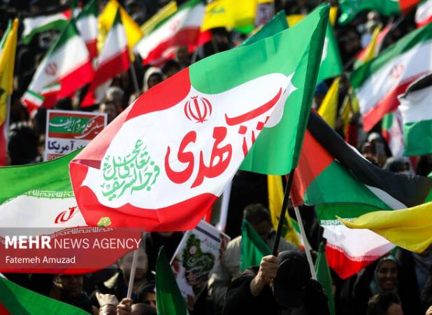 امسال به نیابت از همسر شهیدم در راهپیمایی ۲۲بهمن شرکت می کنم