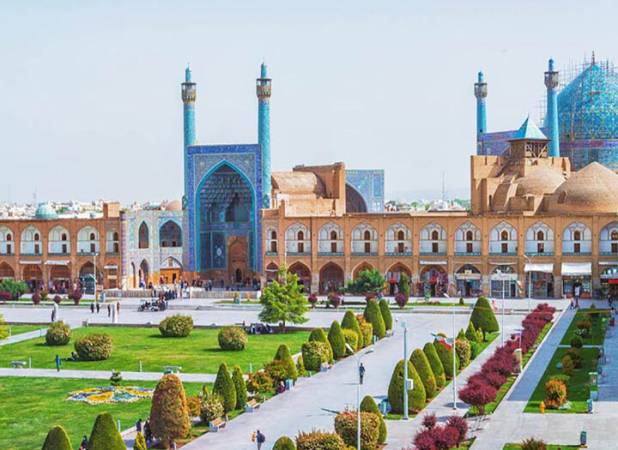 توسعه گردشگری؛ کلید تحقق اقتصاد مقاومتی در استان اصفهان