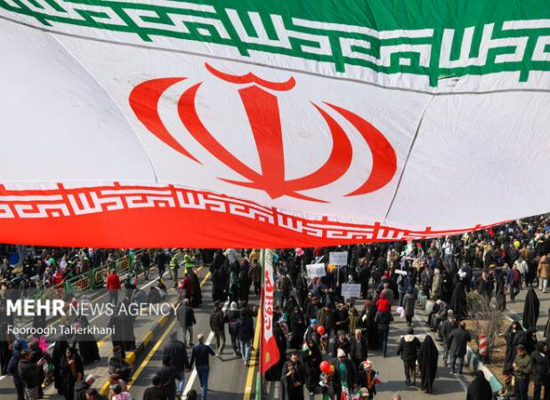 احمدی: مردم ایران همچون صخره‌ای استوار در برابر دشمن ایستاده‌اند 