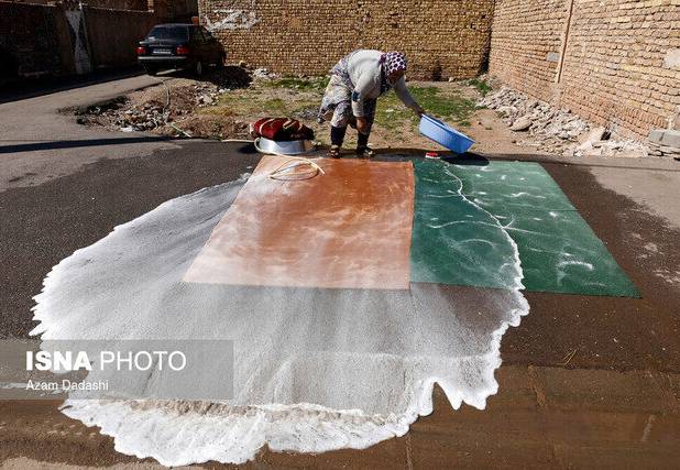 هنگام کار با شوینده‌ها از ماسک و دستکش استفاده کنید