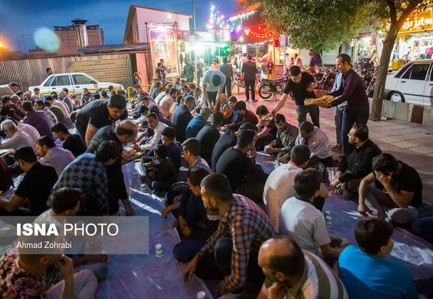 استاد حوزه: ماه رمضان، یک اردوگاه تربیتی برای اصلاح زیست اخلاق اجتماعی است