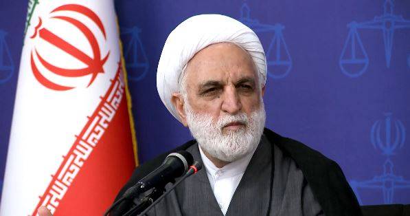 مشکل قاچاق کالا باید اساسی و ریشه ای حل شود