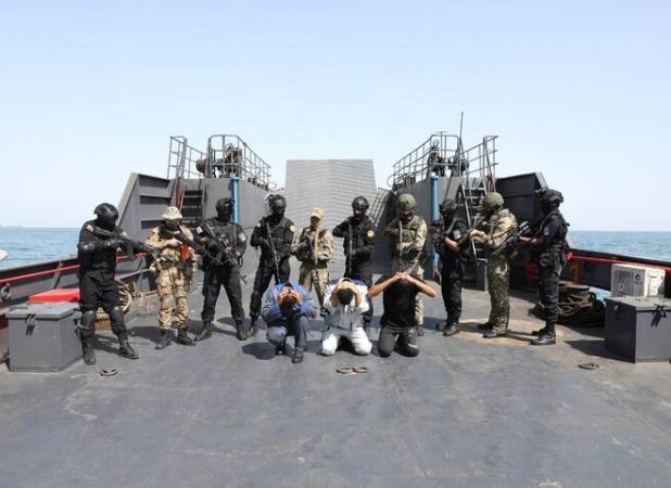 تمرین آزادسازی کشتی ربوده شده در رزمایش مرکب دریایی ایران و روسیه