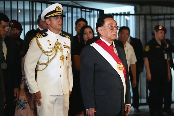 کنگره پرو «خوزه ماریا بالکازار» را به‌عنوان رئیس‌جمهور منصوب کرد