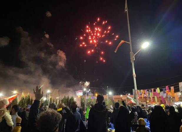 کرمان غرق در نور و شعور انقلابی شد؛ جشن پیروزی در میدان آزادی