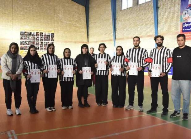 سوت پایان نخستین لیگ اسکیت هاکی دختران اصفهان؛ تیم شریفی درخشید