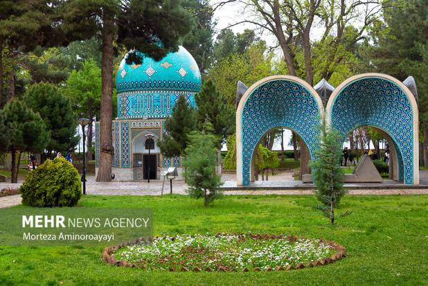 اشرف زاده: عصاره اندیشه عطار «ایمان» و «عشق» است