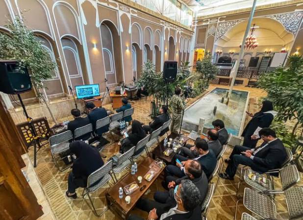 بهره‌برداری از ۲۴۰ طرح اقتصادی صندوق کارآفرینی یزد به مناسبت دهه فجر