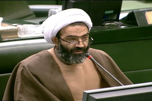 نقدعلی: خون رهبر شهید انقلاب خفتگان را بیدار کرد