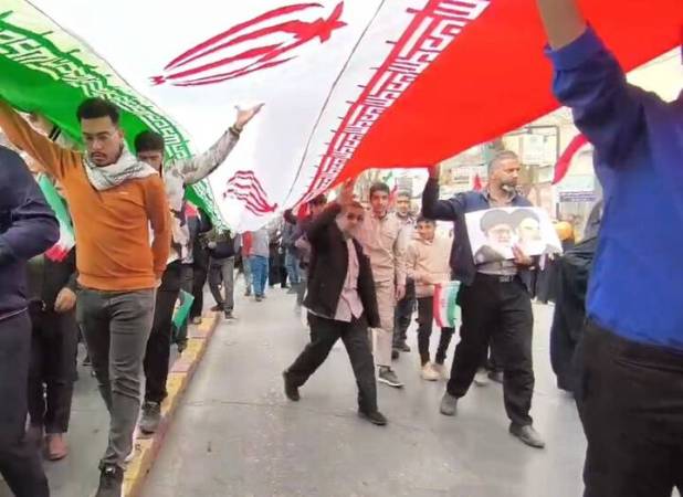 جوانان یزدی صحنه گردان حماسه‌های امیدآفرین