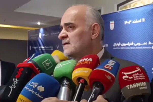 نبی: جامعه ورزش همیشه در جشن انقلاب حضور داشته است