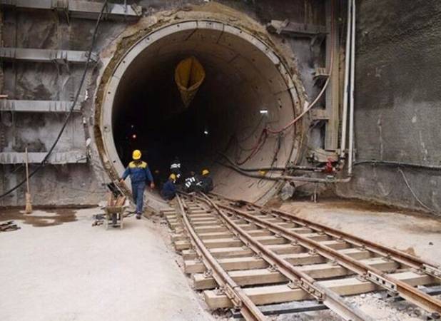 بازدید مشترک مدیران شهری از روند توسعه خطوط ۹ و ۱۰ مترو تهران