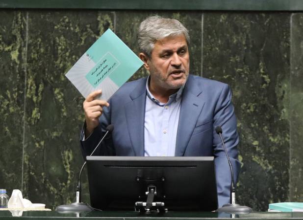 مردم نگران قیمت نان نباشند؛ مجلس آرد و گندم را گران نکرده است