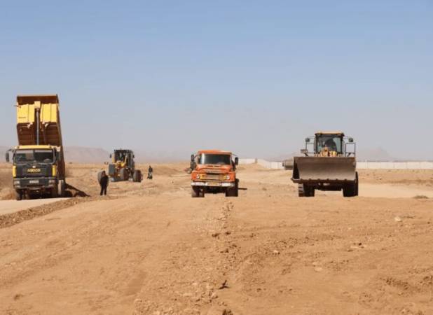 ۷ هکتار از اراضی ملی به محدوده فرودگاه اقلید الحاق شد