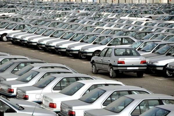 بازار خودروی صفر دست دلالان است