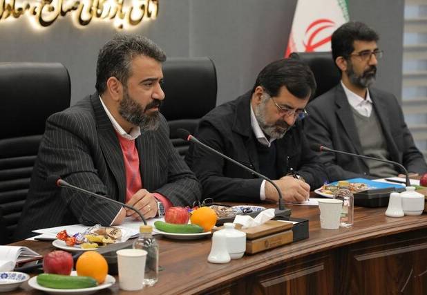 رئیس اتاق بازرگانی قم: تداوم محدودیت‌های تجاری، سیاست تک‌نرخی شدن ارز را ناکارآمد می‌کند