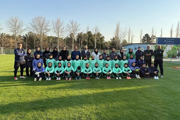 حضور اعضای هیئت رئیسه فدراسیون فوتبال در تمرین تیم ملی زنان