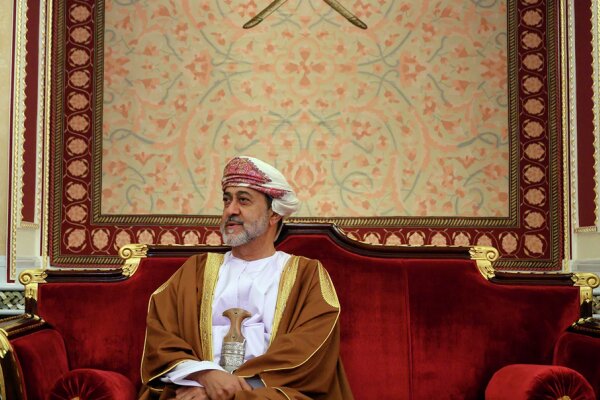 تاکید سلطان بن طارق بر توقف جنگ در منطقه