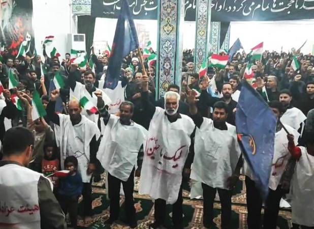 عزاداری کفن پوشان «بنجار» در سوگ رهبر شهید