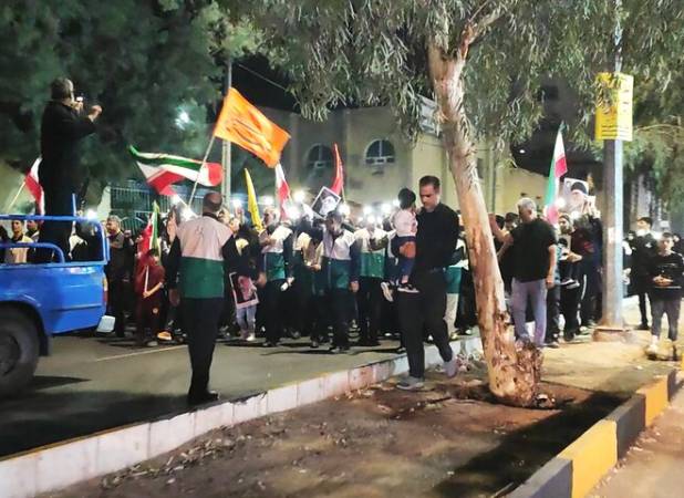 زاهدان در سوگ رهبر شهید؛ راهپیمایی پرشور خدام و موکب داران