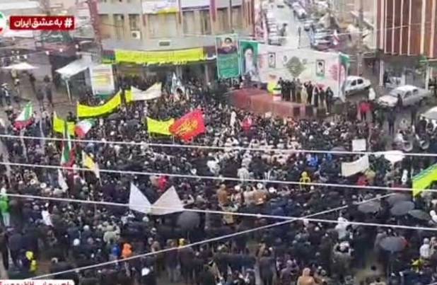 جلوه‌ای تماشایی از حضور حماسی مردم پارس آباد در ۲۲ بهمن