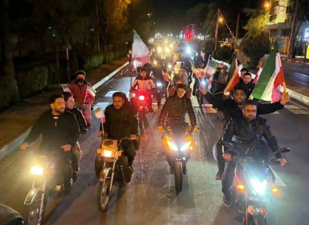 کاروان موتوری جوانان قمی در خون‌خواهی رهبر شهید
