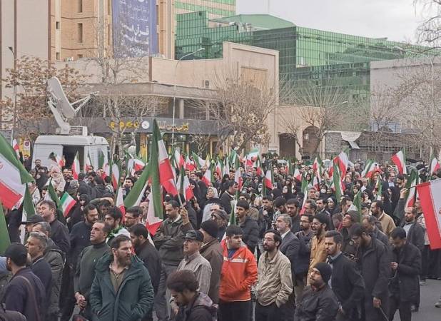 مردم پایتخت «تا پای جان، برای ایران» ماندند