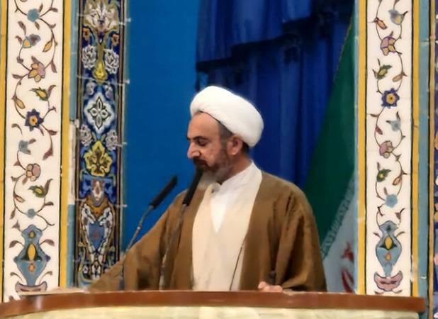 امام جمعه ایلام: ۲۲ بهمن باران رحمتی بود که نقشه دشمن را نقش بر آب کرد