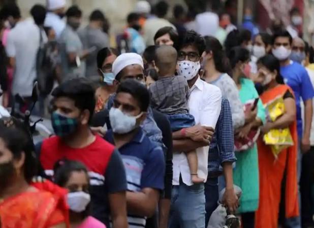 فقر مطلق در هند به نصف کاهش یافته است