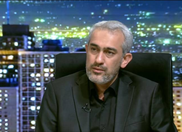 زیر مجموعه ها تمام قد در حال خدمت به مردم هستند