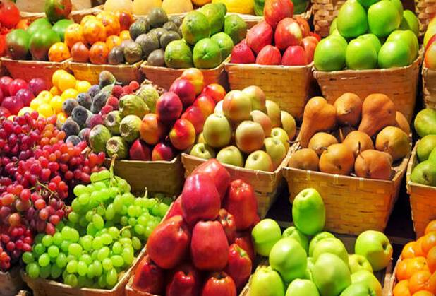میوه های دپو شده برای دلالان بوده است