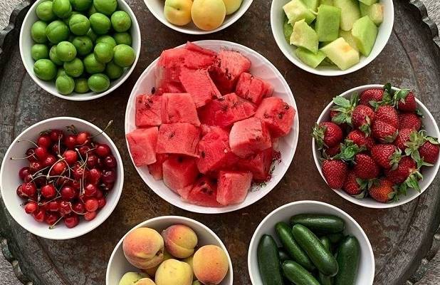 در زمستان میوه‌های سرد تابستانه کمتر بخورید