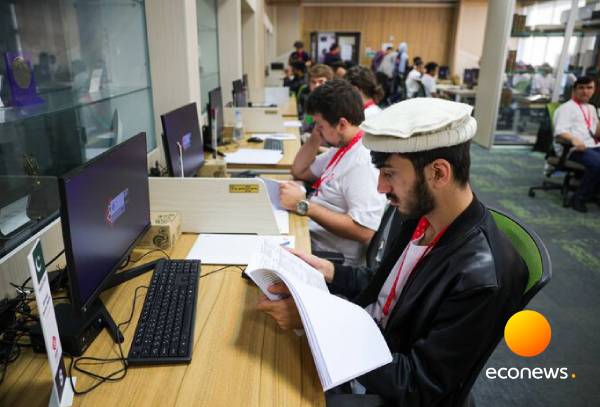 رویارویی نخبگان در دانشگاه شریف از استرالیا تا چین