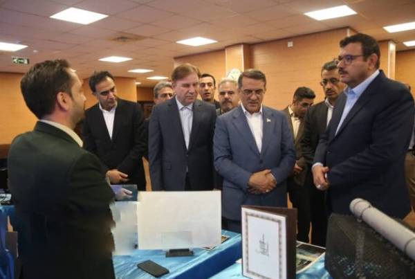 بازدید معاون رئیس جمهور از پارک علم و فناوری بوشهر 