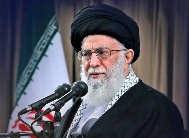 تجلیل رهبری از کار بزرگ ملّت عظیم‌الشأن ایران