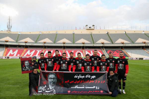 پرسپولیس برای بازی با تراکتور هم مشکی پوش شد