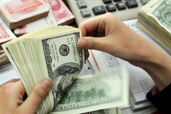 ارز ۴۲۰۰ تومانی منشا رانت و فساد است
