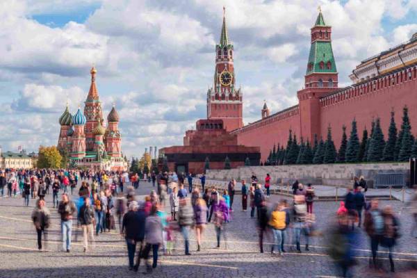 سؤالات متداول درباره رزرو تور روسیه؛ از ویزا تا مدارک موردنیاز