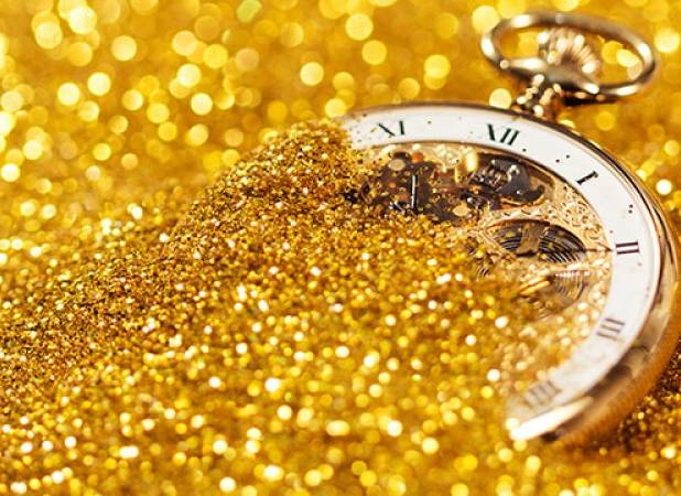 قیمت جهانی طلا از ۱.۸۰۰ دلار بالاتر رفت