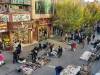 پیاده‌روها در قُرق دستفروش‌ها | علامت سؤال درباره ترکیب جمعیتی دستفروش‌های پایتخت | دنیا دستفروش را حذف نکرد، برایش قاعده نوشت