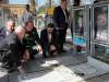 پزشکیان بر مزار شهیدان نصیرزاده و خرازی/ زاکانی و معاون جوان پزشکیان هم بودند +عکس
