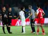 لگد زدن هافبک ذوب‌آهن به درِ اتاق داوران پس از بازی با پرسپولیس!