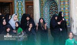 حال و هوای حرم بانوی کرامت در شب میلاد حضرت