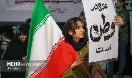 بعضی آدم‌ها در تاریخ زندگی می‌کنند