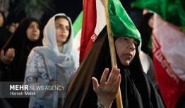 ‌دهه نودی های قبله تهران از عشق به ایران و بیعت با رهبرانقلاب می گویند