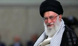 قابی ماندگار از رهبر شهید انقلاب در تنگه هرمز + عکس