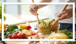 چرا کفگیر چوبی برای آشپزی بهتر است؟