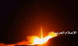 حملات موشکی یمن به عربستان/ تاسیسات نفتی آرامکو هدف قرار گرفت/ آتش سوزی در پالایشگاه‌های نفت جیزان و أبها
