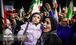 زنان در خط مقدم غیرت ملی؛ از آشپزخانه‌های جهادی تا خیابان‌های شبانه